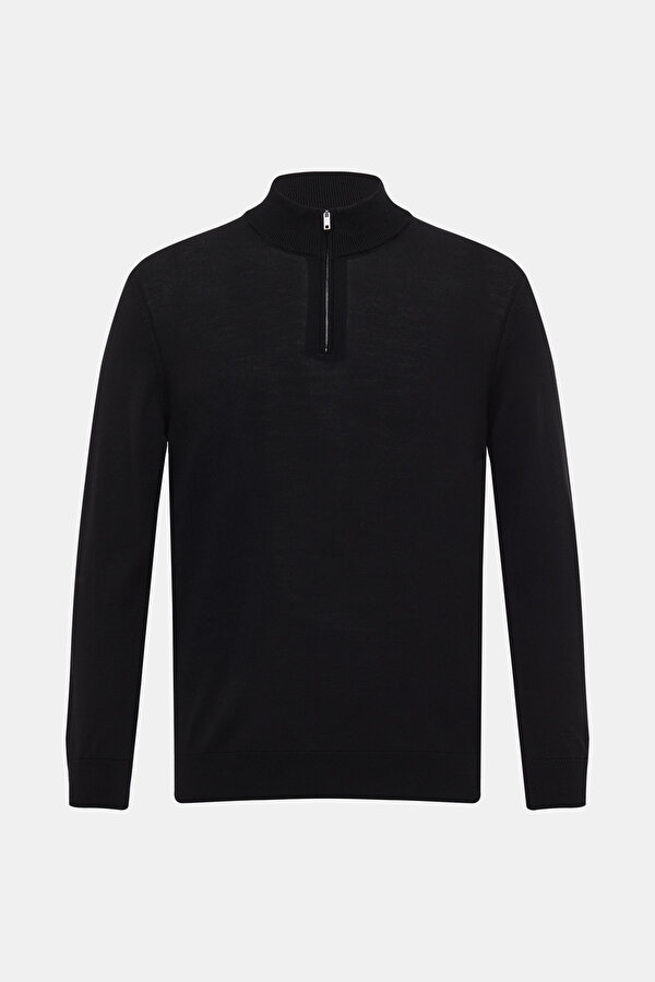 BLACK UPRIGHT COLLAR TRICOT