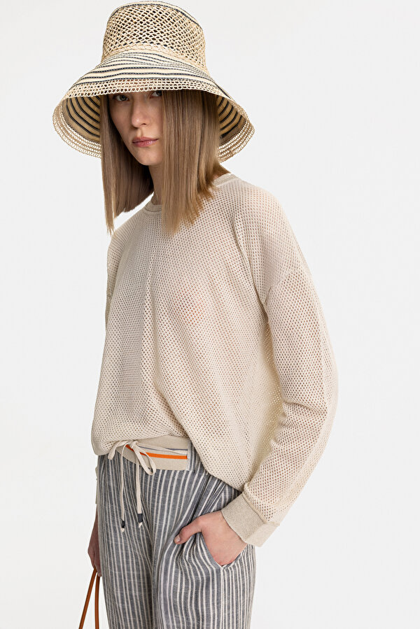 BEIGE HAT