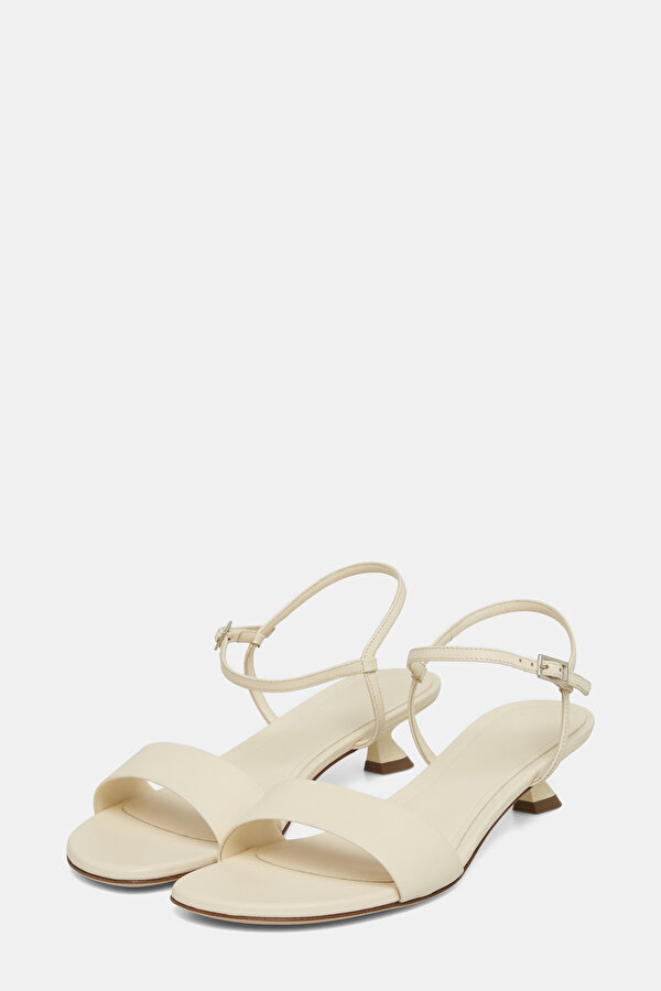 ECRU LEATHER SHOE 2