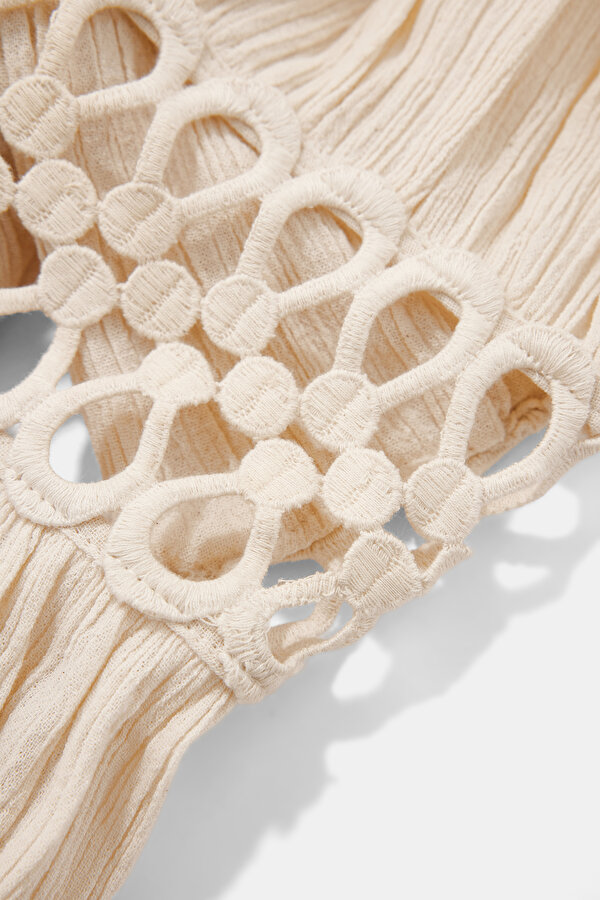 CREAM SLEEVELESS DRESS 11