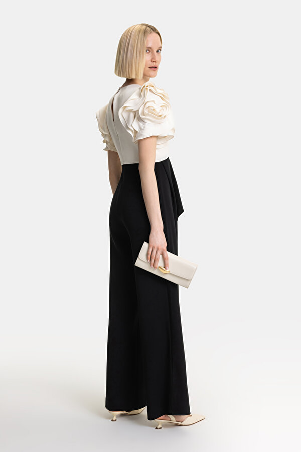 ECRU BASIC / ROUND NECKLINE SHORT SLEEVE JUMPSUIT 2