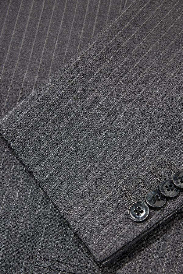 GREY WOOL/CASHMERE SUIT 12
