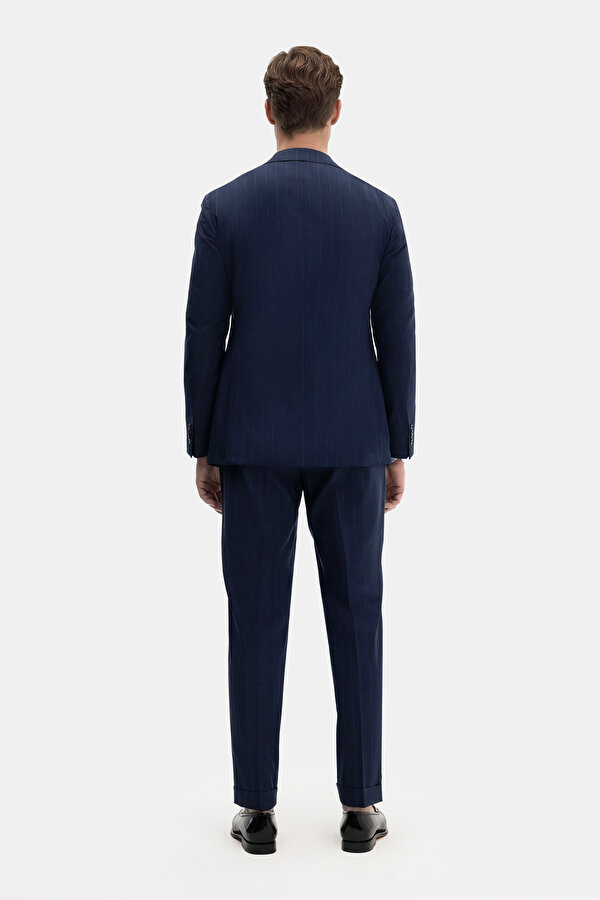 INDIGO SURPLICE NECKLINE (CROSS-OVER NECKLINE) WOOL/CASHMERE SUIT 2