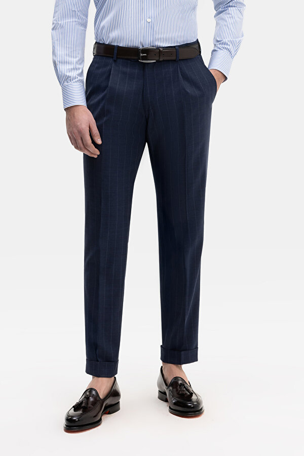 INDIGO SURPLICE NECKLINE (CROSS-OVER NECKLINE) WOOL/CASHMERE SUIT 6