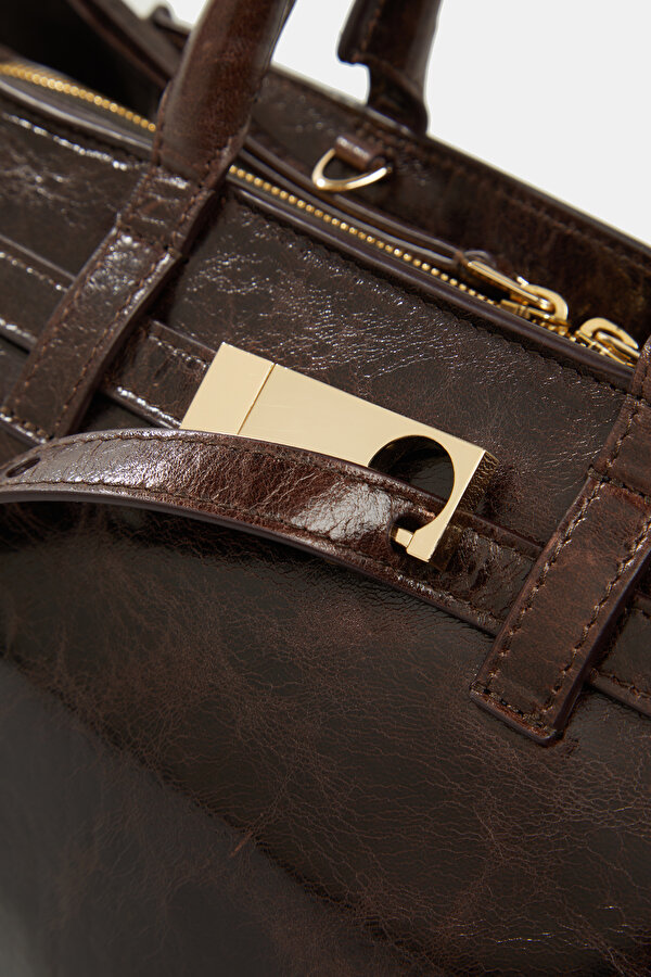 BROWN LEATHER BAG 6
