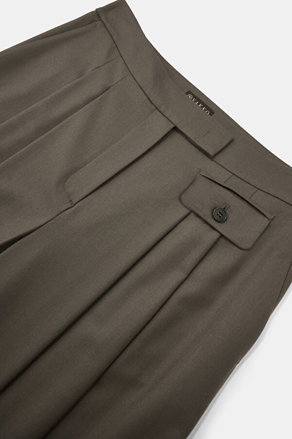 KHAKI STRAIGHT CUT TROUSERS 7