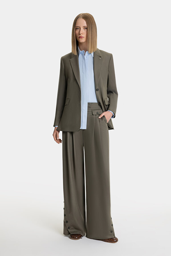 KHAKI STRAIGHT CUT TROUSERS
