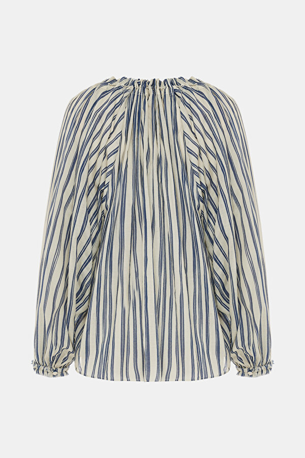 BLUE BLOUSE 2