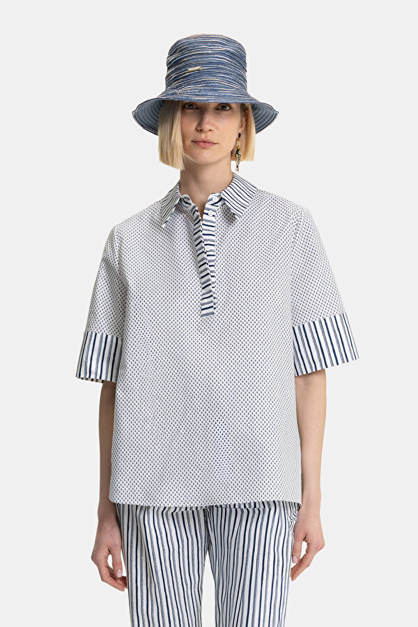 BLUE SHORT SLEEVE BLOUSE
