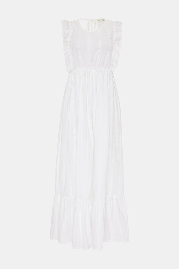 WHITE DRESS