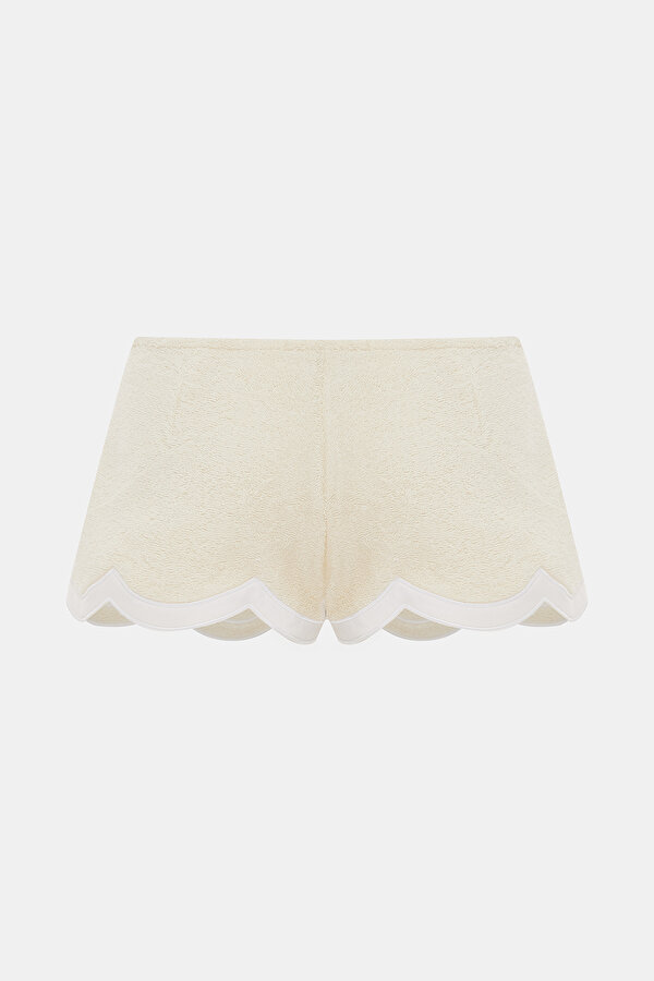 BEIGE SHORTS 2
