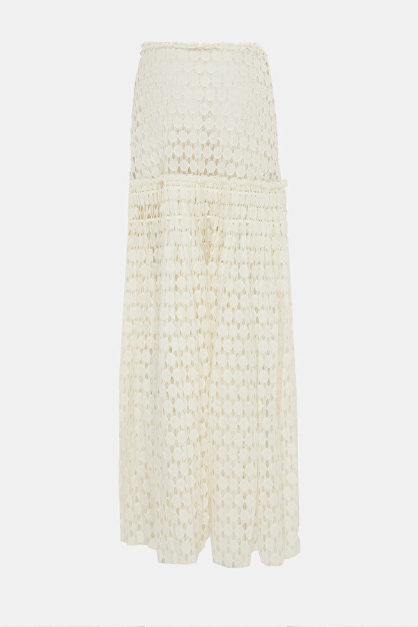 WHITE SKIRT 2