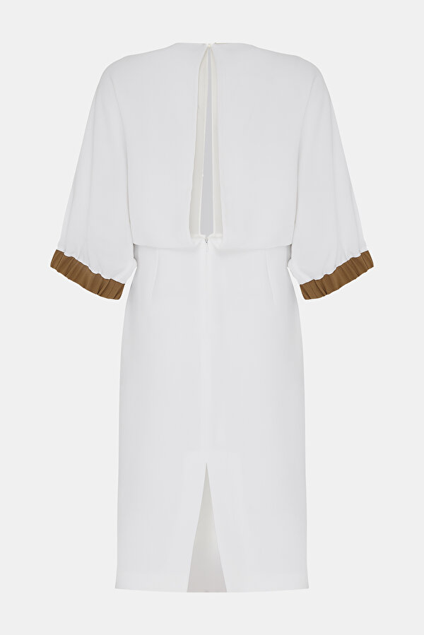 CAMEL 3/4 SLEEVES BELOW THE KNEE DRESS 7