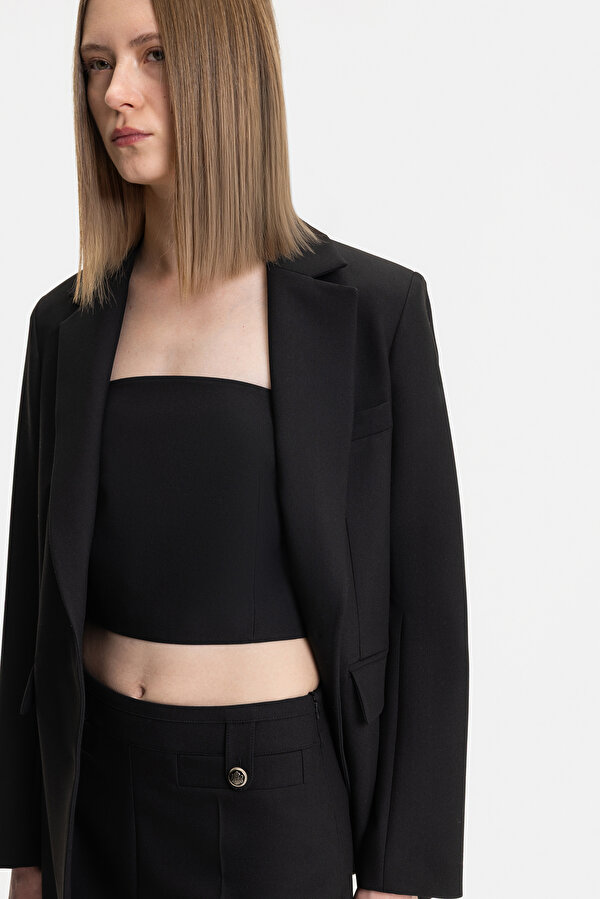 BLACK JACKET 12