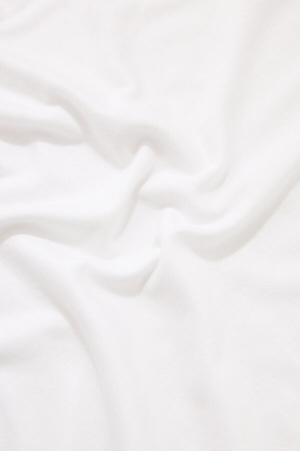 WHITE BASIC / ROUND NECKLINE SHORT SLEEVE TSHIRT 7