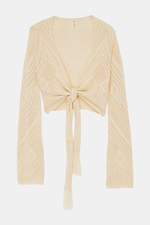 CREAM BLOUSE