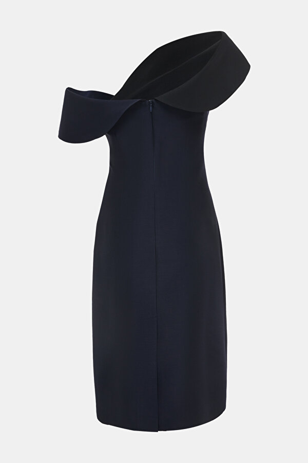 BLACK SLEEVELESS ABOVE THE KNEE DRESS 7