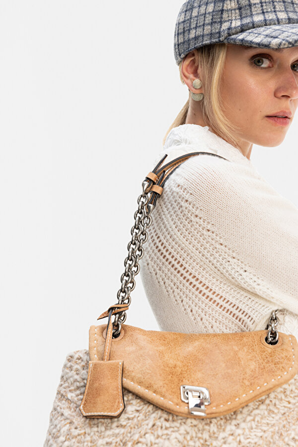 WHITE TRICOT 6