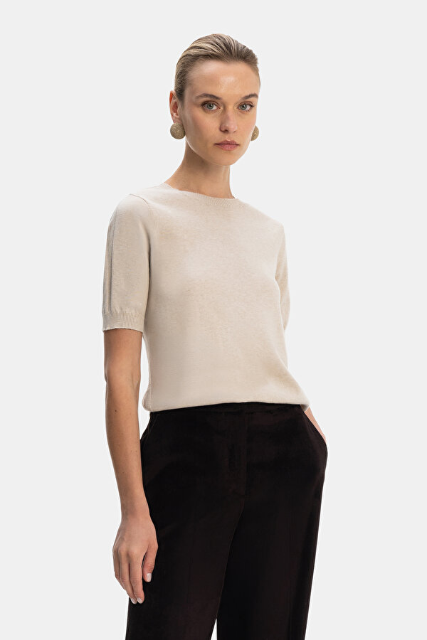 BEIGE BASIC / ROUND NECKLINE TRICOT
