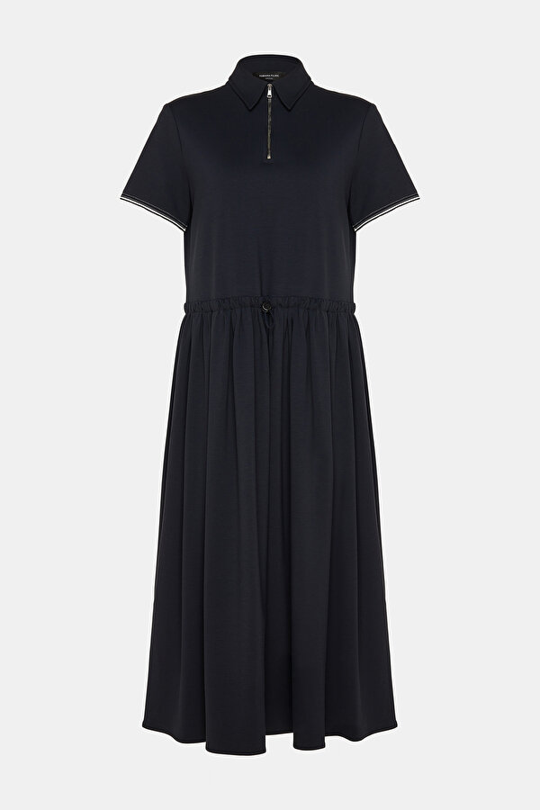 WHITE SHORT SLEEVE BELOW THE KNEE DRESS