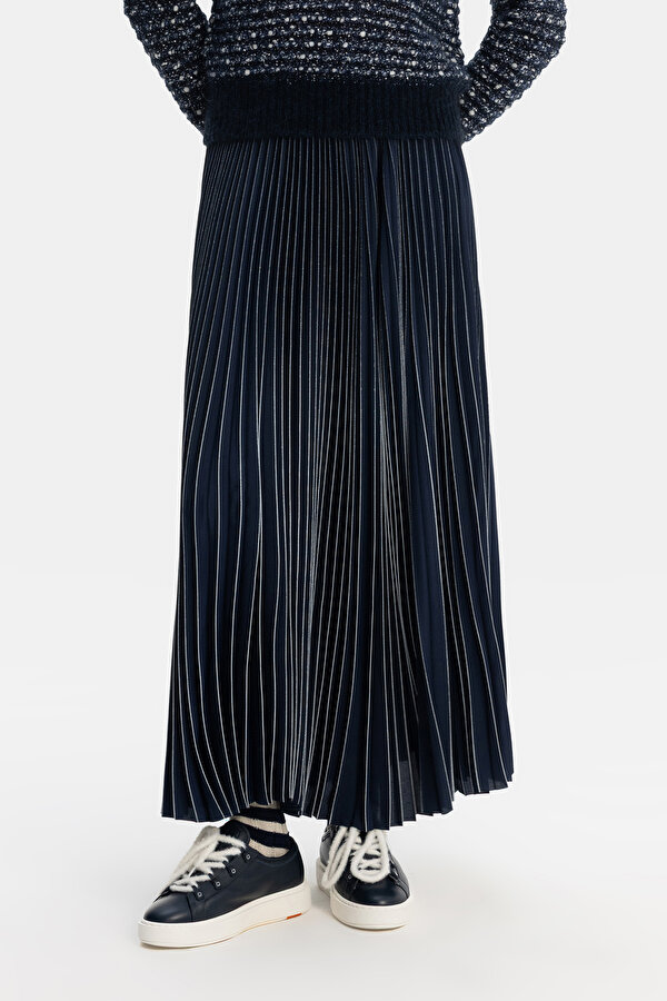 NAVY BLUE PLISSE SKIRT 2