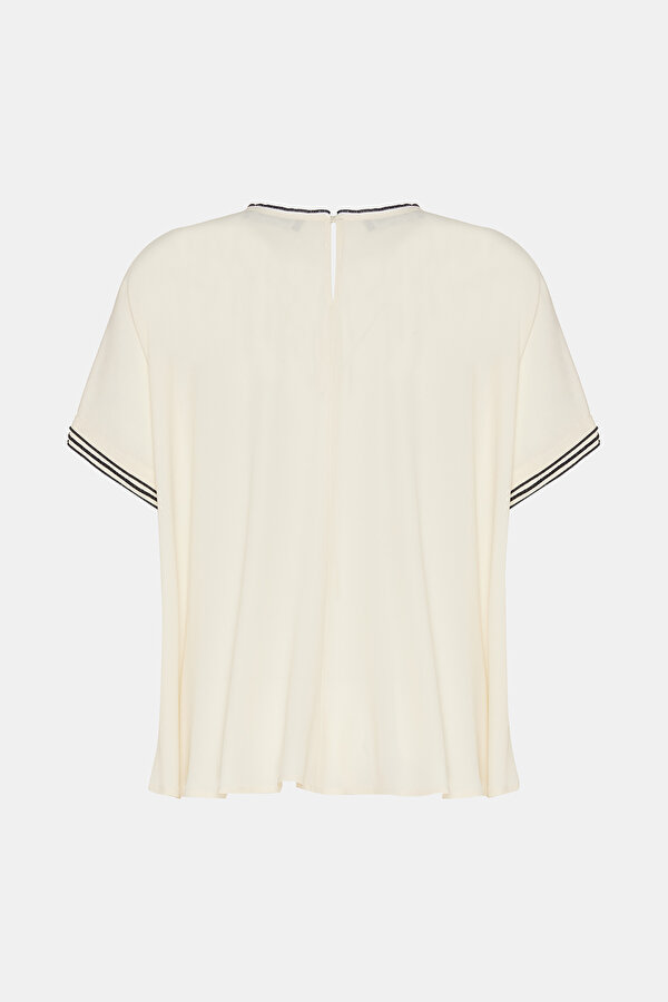 ECRU BASIC / ROUND NECKLINE SHORT SLEEVE BLOUSE 2