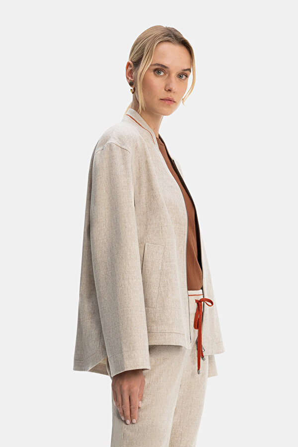 BEIGE UPRIGHT COLLAR JACKET