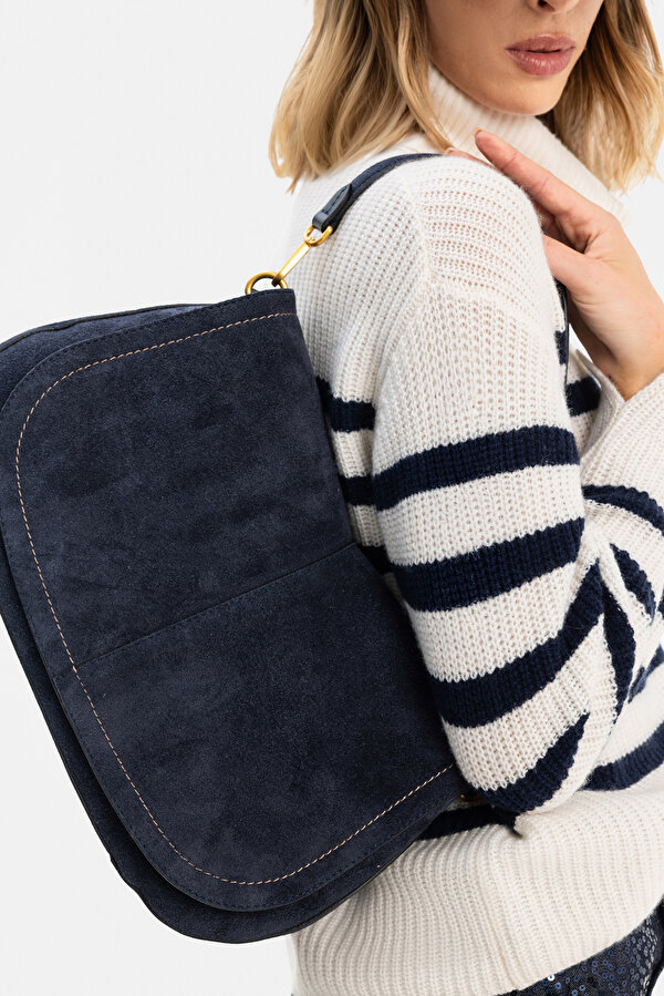 NAVY BLUE UPRIGHT COLLAR TRICOT 6