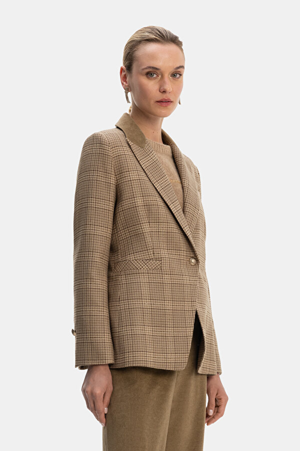 BROWN LONG SLEEVE JACKET