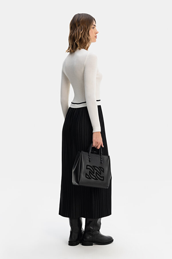 BLACK LONG SLEEVE DRESS 2