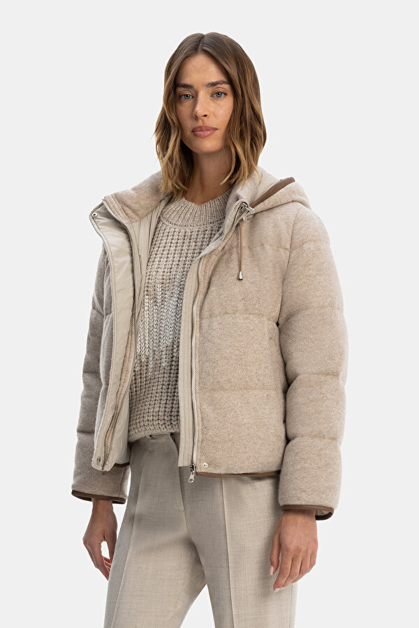 BEIGE WOOL COAT