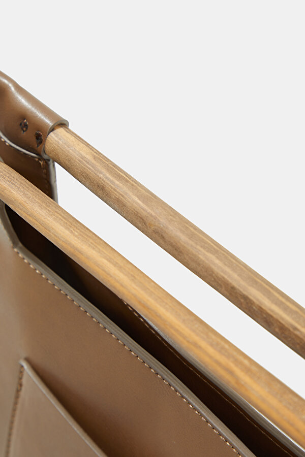 TAN LEATHER BAG 6