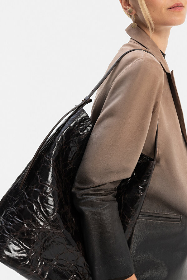 BLACK SWALLOW COLLAR JACKET 6