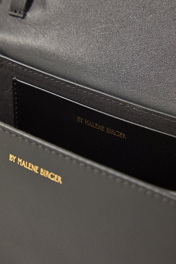 BLACK BAG 6