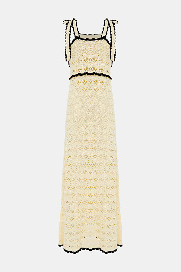CREAM DRESS 2