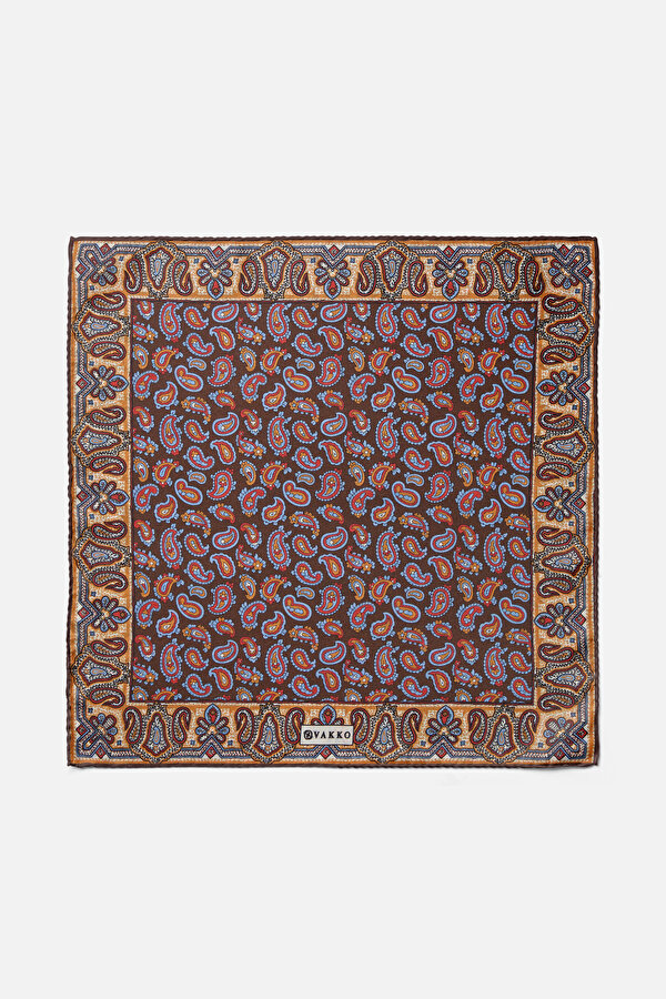 POCKET SQUARE