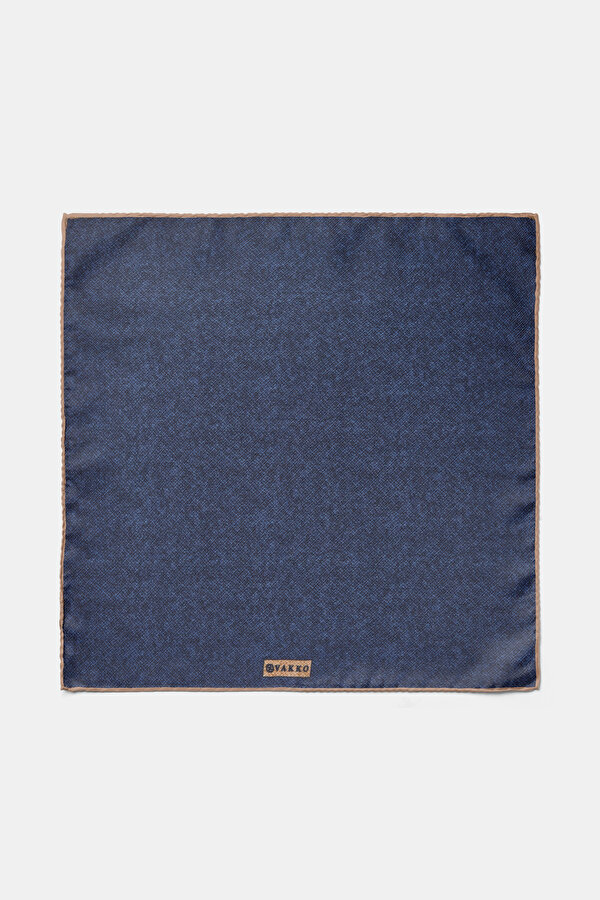 POCKET SQUARE