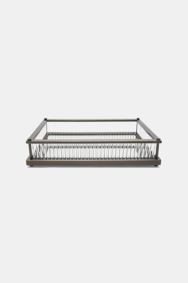 AYNA YÜZEYLİ METAL ÇERÇEVELİ TEPSİ