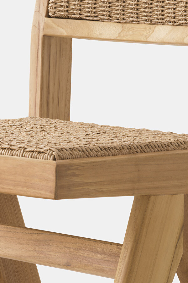 CHAIR 6